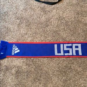 USA soccer scarf